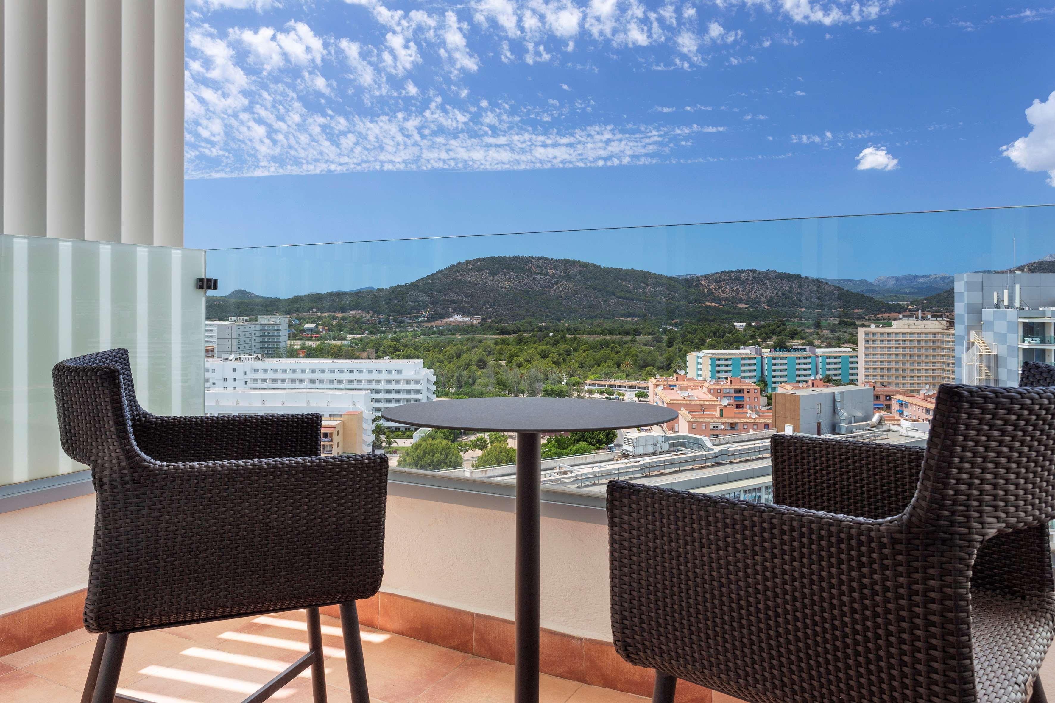 Melia Calvia Beach Magaluf  Bagian luar foto